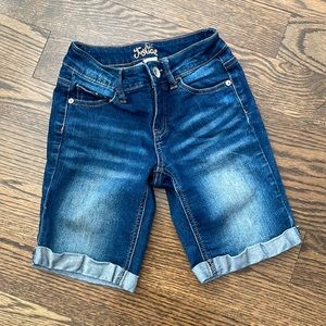 Justice Girls Bermuda Jean shorts. 10 slim
